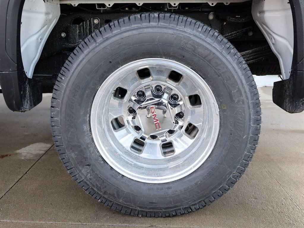 New 2026 GMC Sierra 3500 Pro AWD/4WD image 41