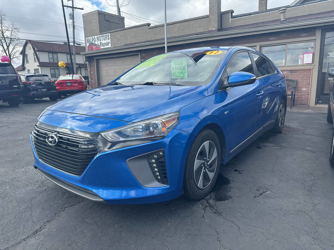 Used 2017 Hyundai Ioniq SEL FWD image 2