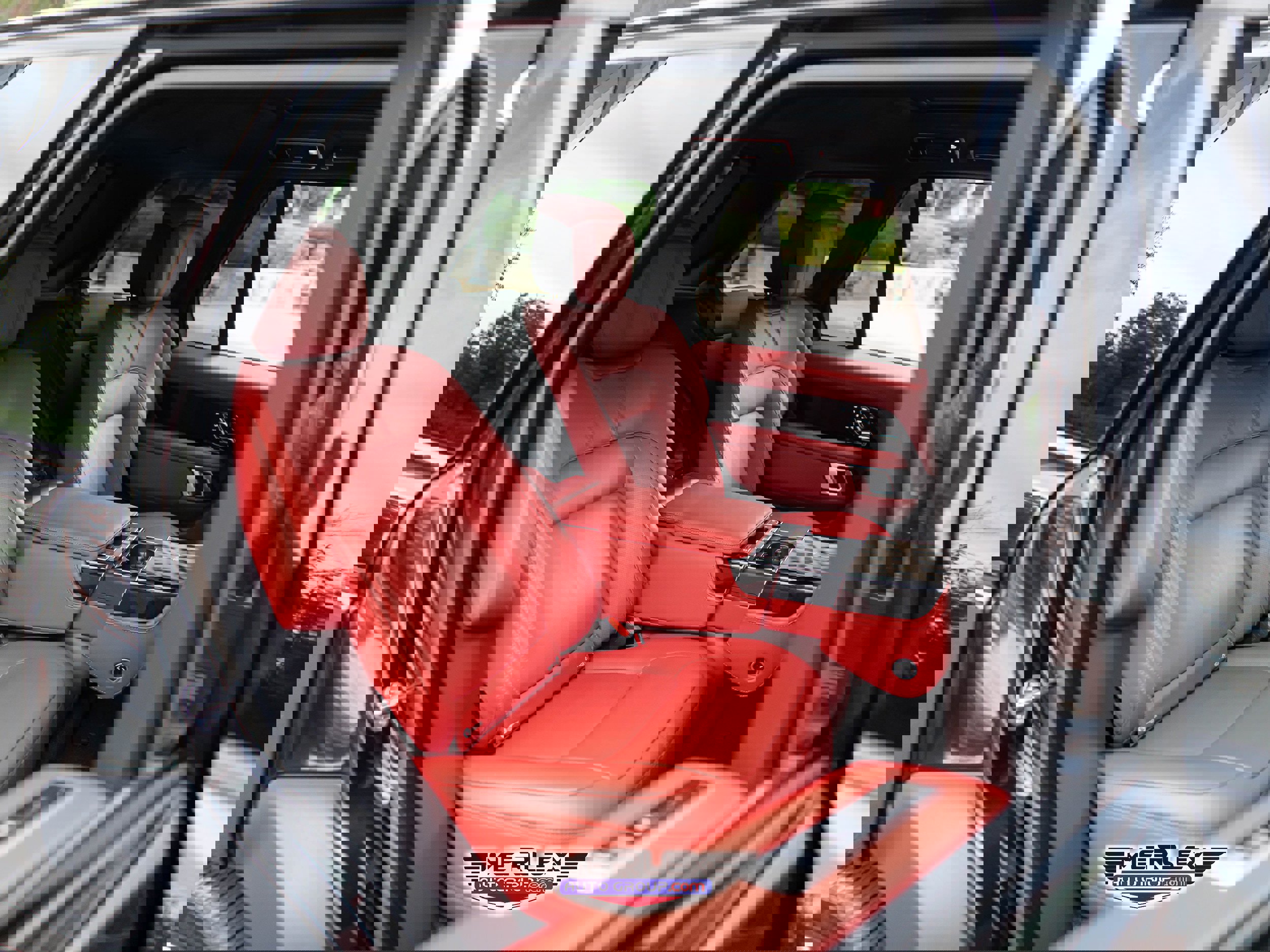 Used 2020 Land Rover Range Rover Autobiography image 18