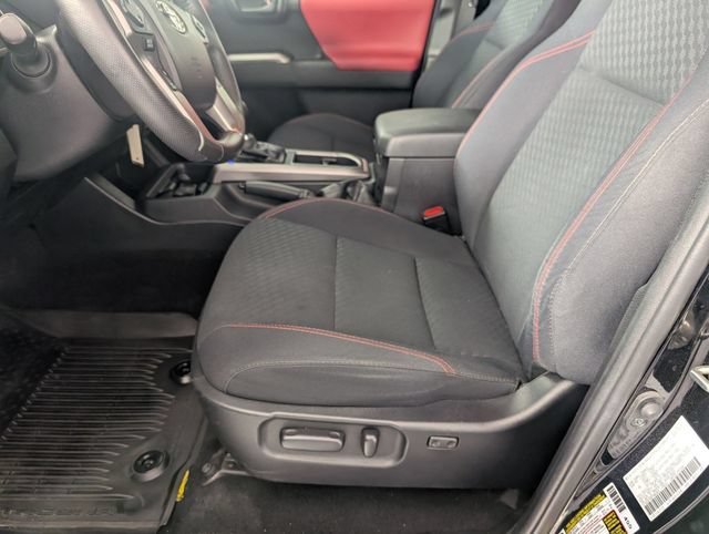 Used 2021 Toyota Tacoma SR5 RWD image 13