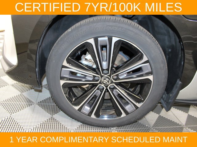 Used 2023 Toyota bZ4X AWD w/ Weather Package image 27