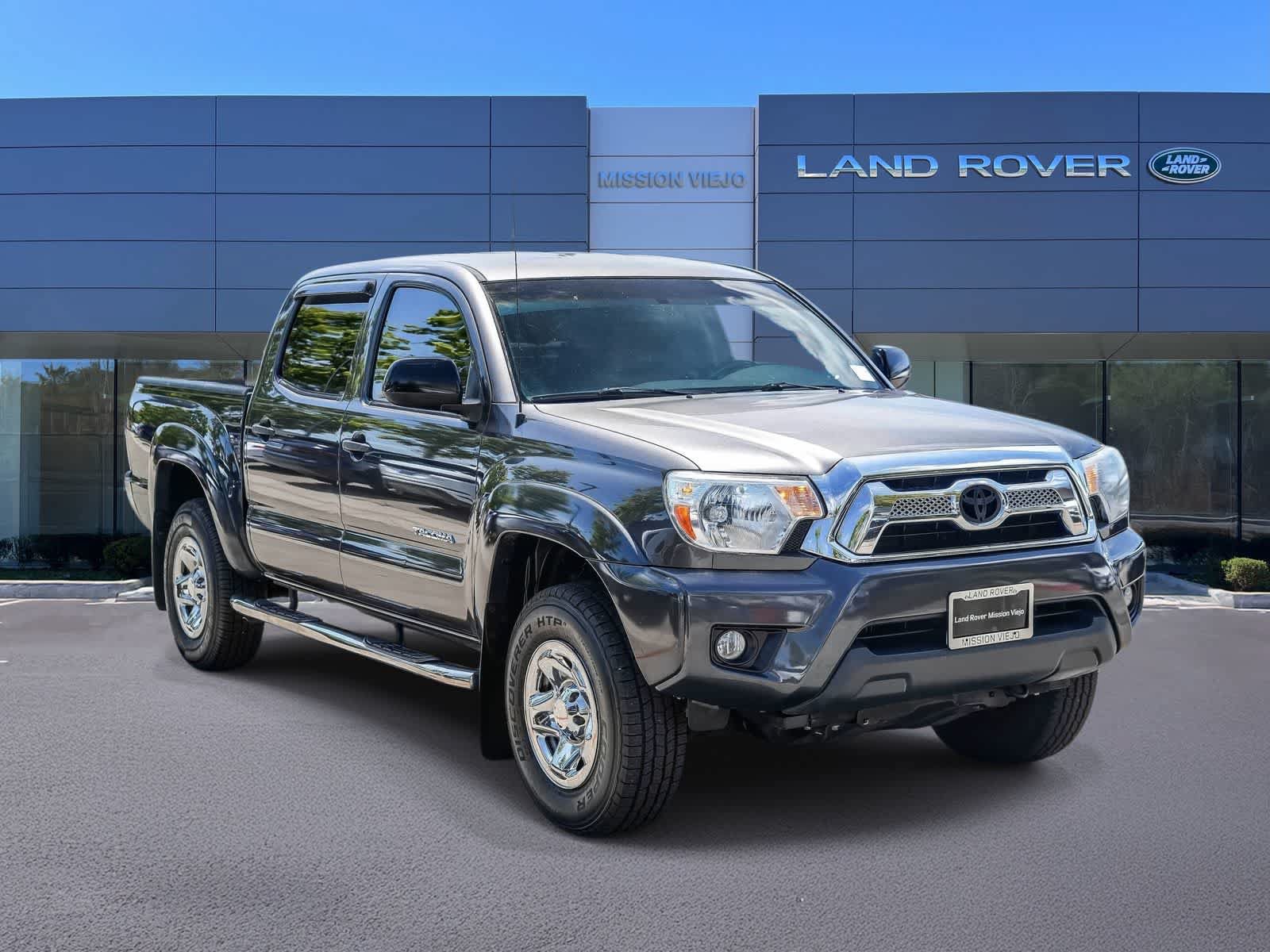 Used 2015 Toyota Tacoma PreRunner w/ SR5 Package RWD image 3