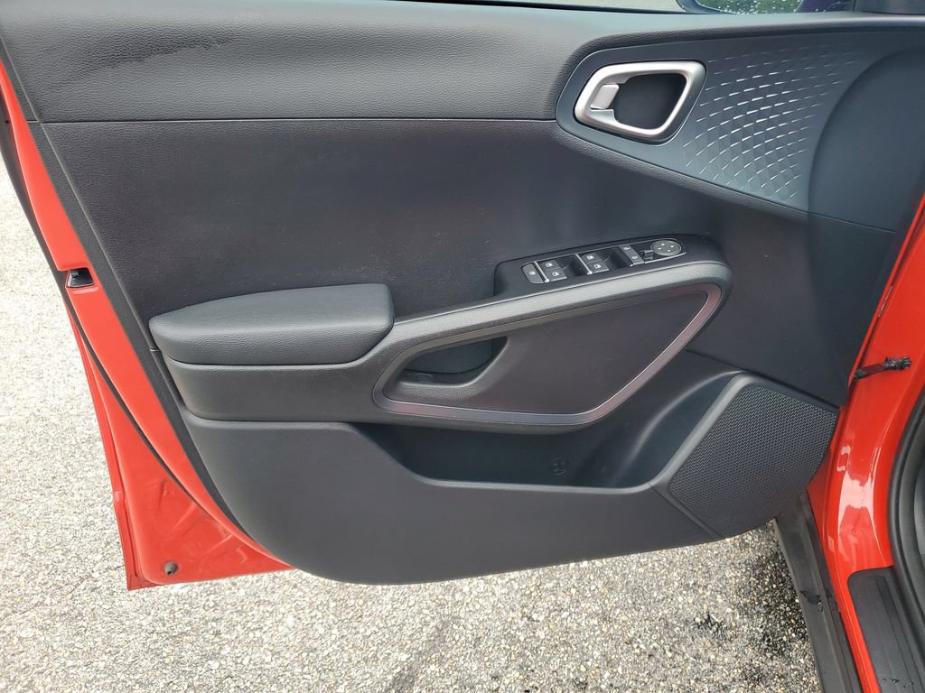 Used 2022 Kia Soul EX FWD image 8