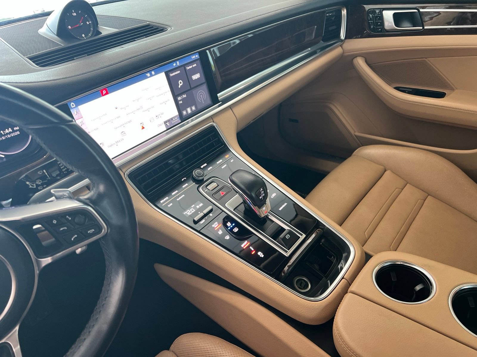 Used 2018 Porsche Panamera 4S AWD/4WD image 26
