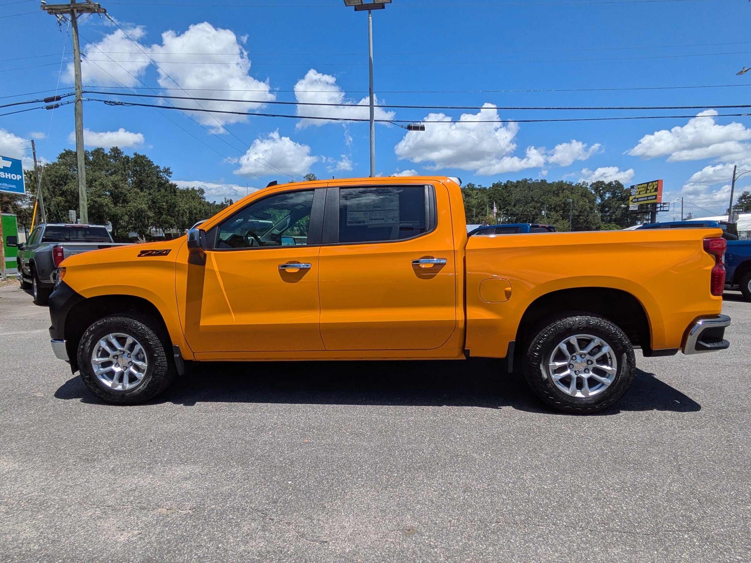New 2026 Chevrolet Silverado 1500 LT w/ Z71 Off-Road Package AWD/4WD image 7