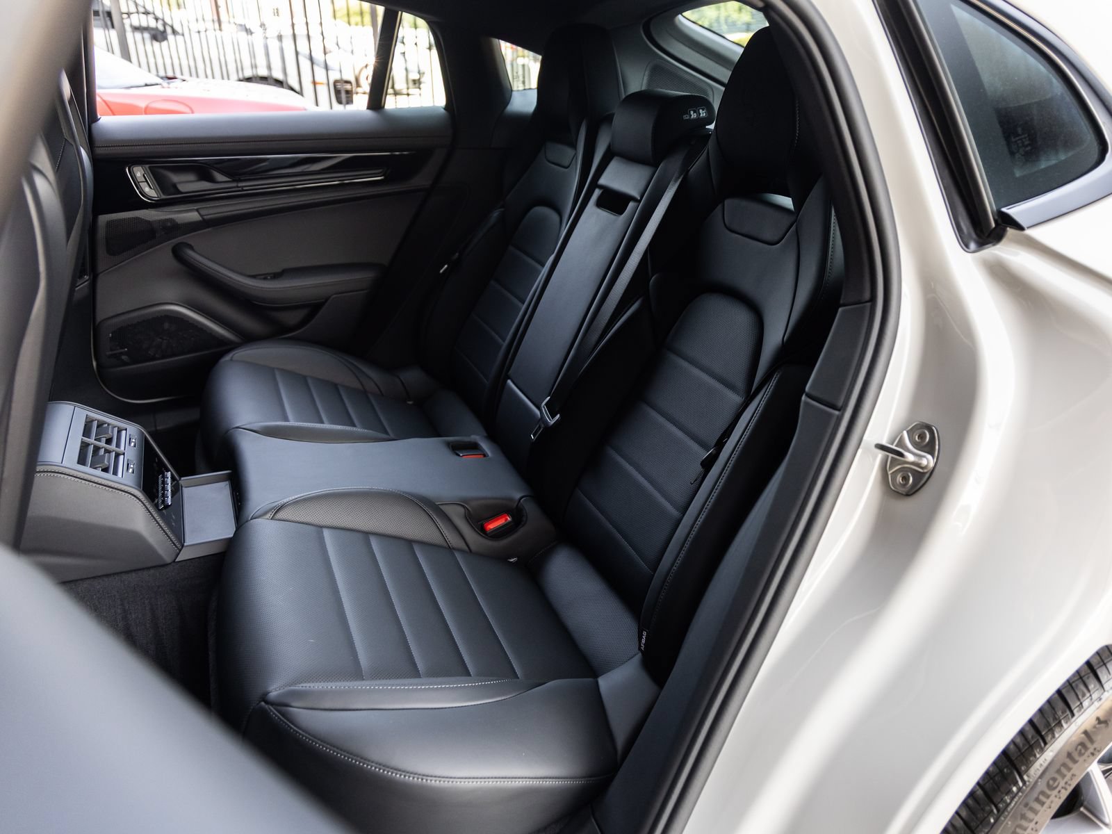 New 2026 Porsche Panamera 4 AWD/4WD image 39