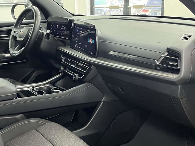 Used 2024 Chevrolet Traverse LT image 28
