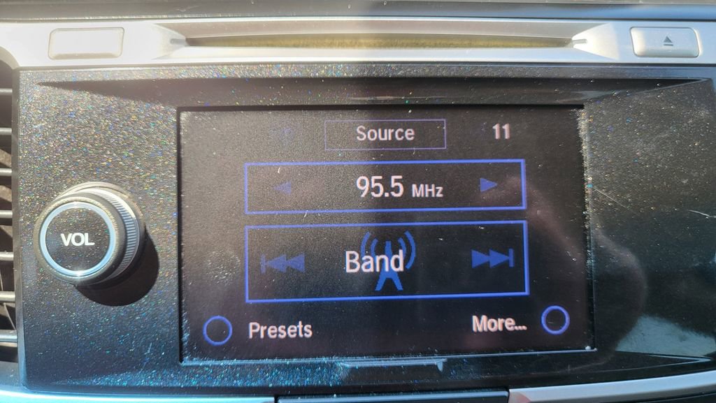 Used 2014 Honda Accord Touring image 29
