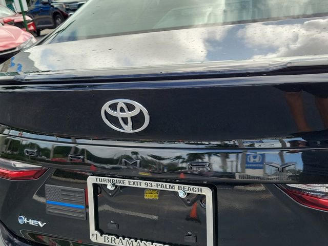 Used 2026 Toyota Camry SE w/ Multimedia Upgrade Package FWD image 8
