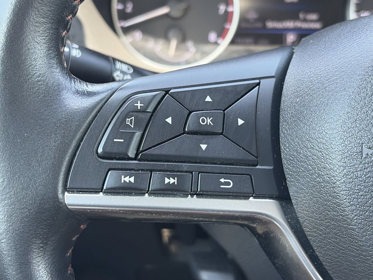Certified 2023 Nissan Sentra SR w/ SR Premium Package FWD image 19