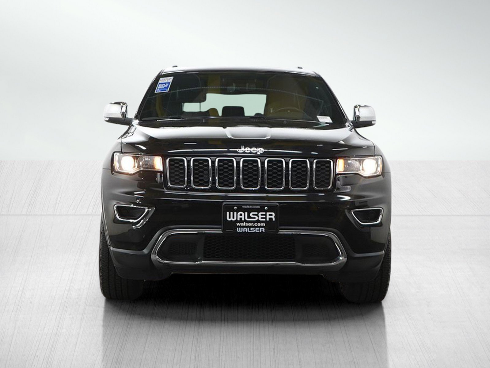 Used 2020 Jeep Grand Cherokee Limited AWD/4WD image 8