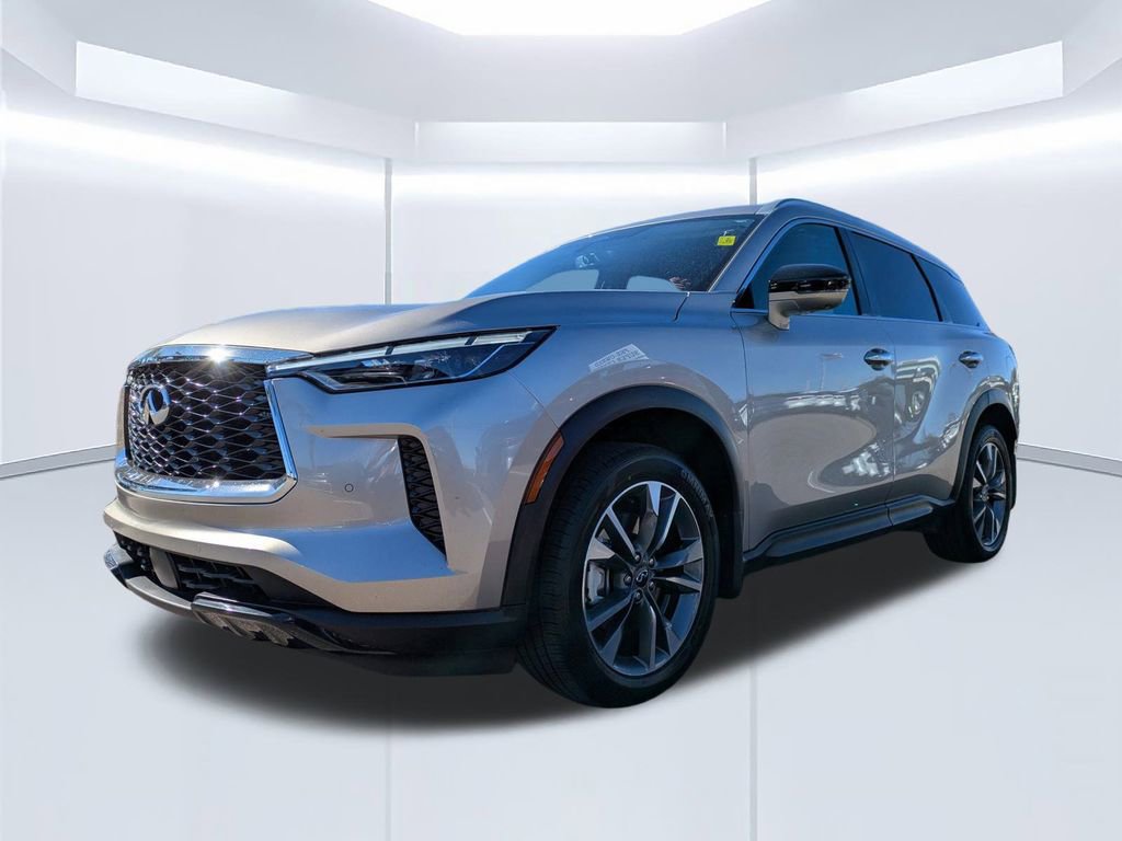 Certified 2025 INFINITI QX60 Luxe image 8