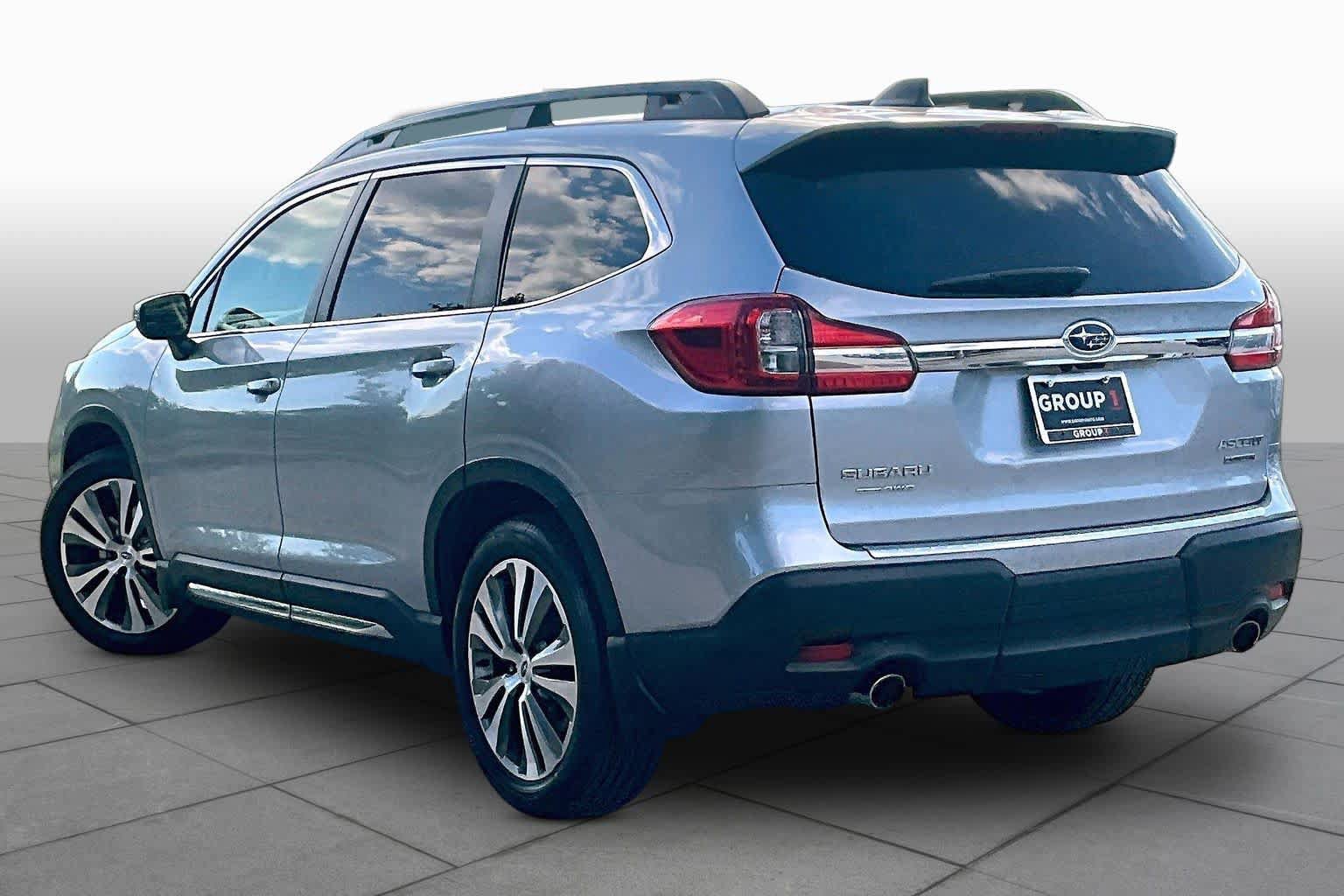 Used 2022 Subaru Ascent Limited w/ Technology Package AWD/4WD image 12