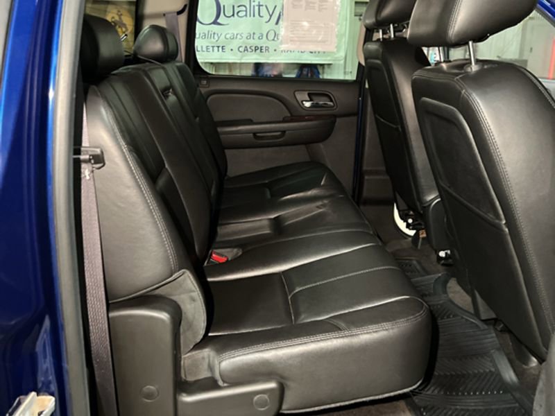 Used 2013 GMC Sierra 2500 SLT w/ SLT Convenience Package image 17