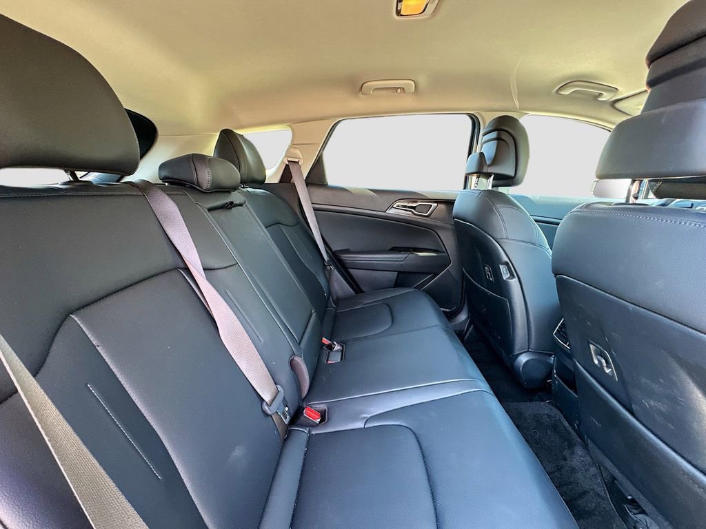 Certified 2023 Kia Sportage EX AWD/4WD image 33