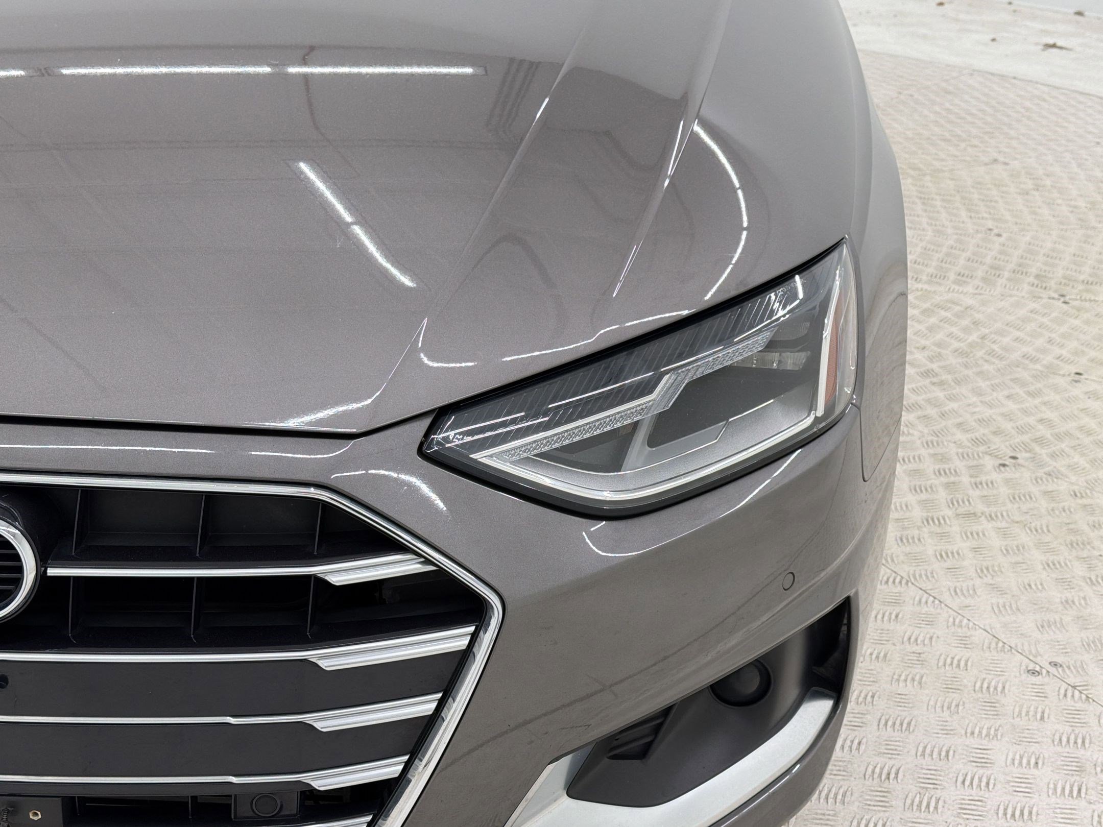 Used 2021 Audi A4 2.0T Premium w/ Convenience Package image 11