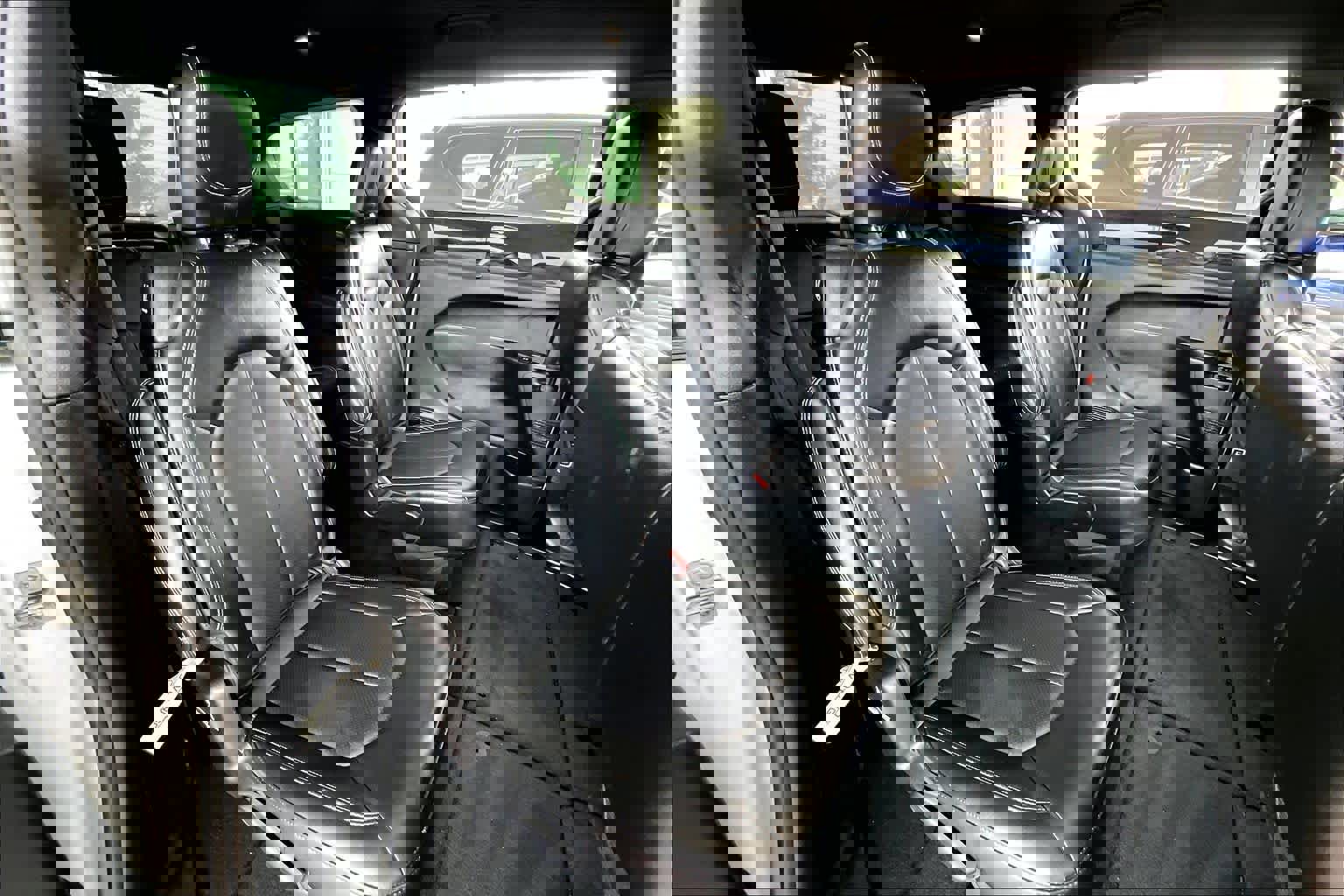 Used 2025 Chrysler Pacifica Select image 17