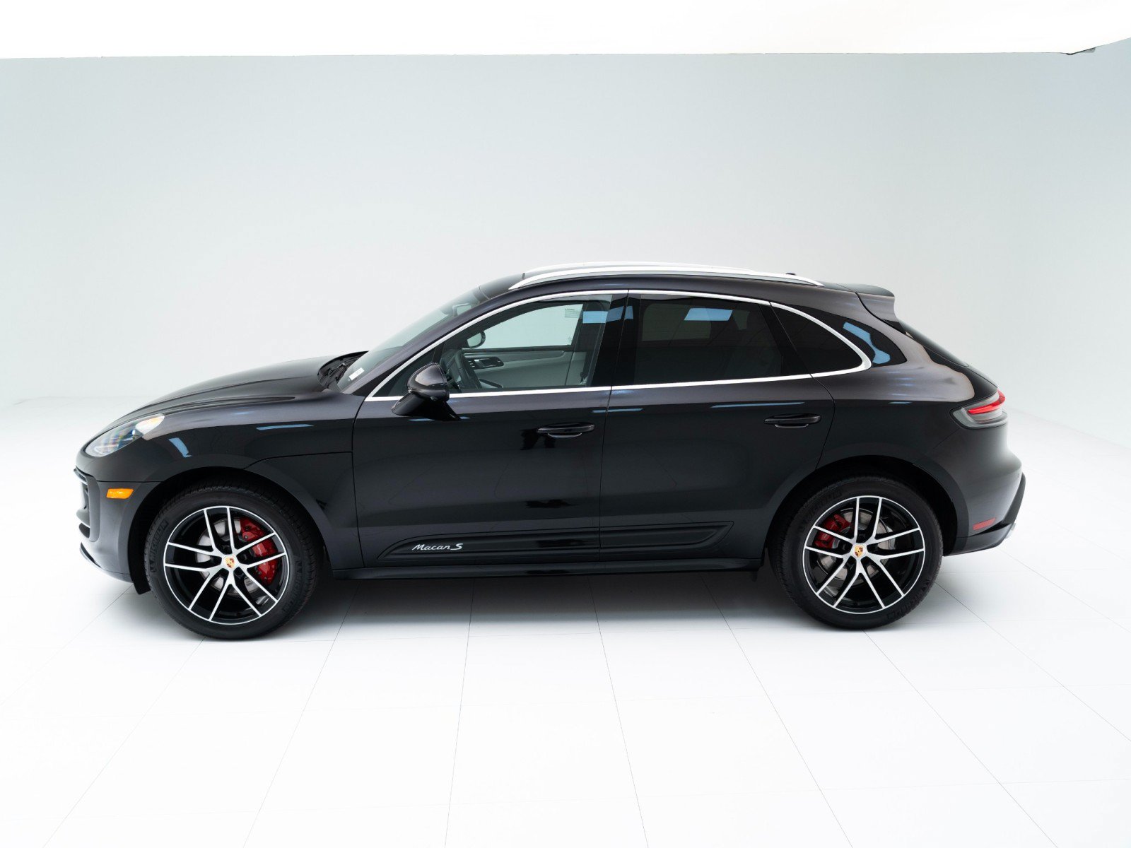 New 2026 Porsche Macan S AWD/4WD image 2