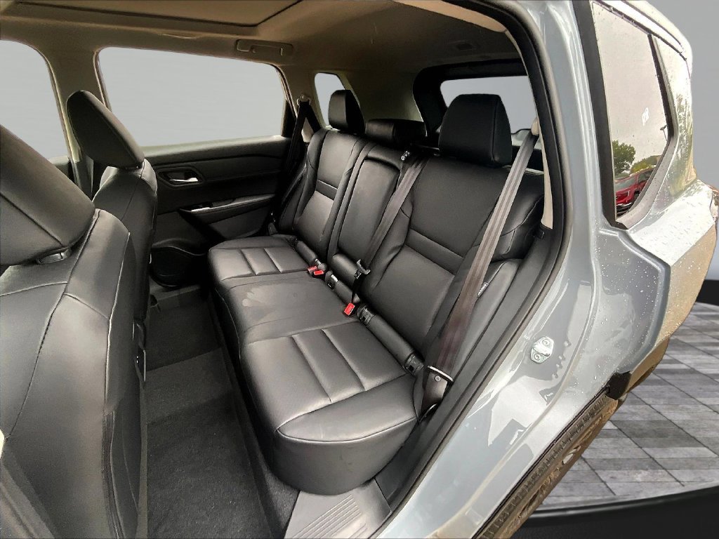 New 2026 Nissan Rogue Dark Armor AWD/4WD image 28