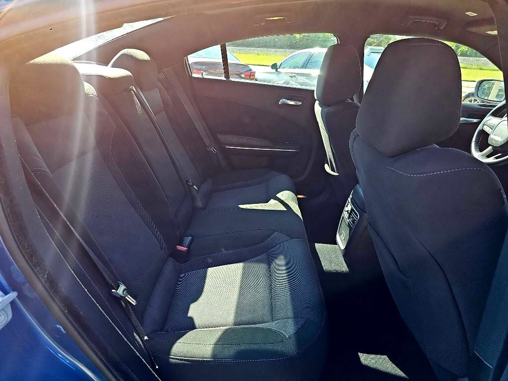 Used 2022 Dodge Charger SXT image 17