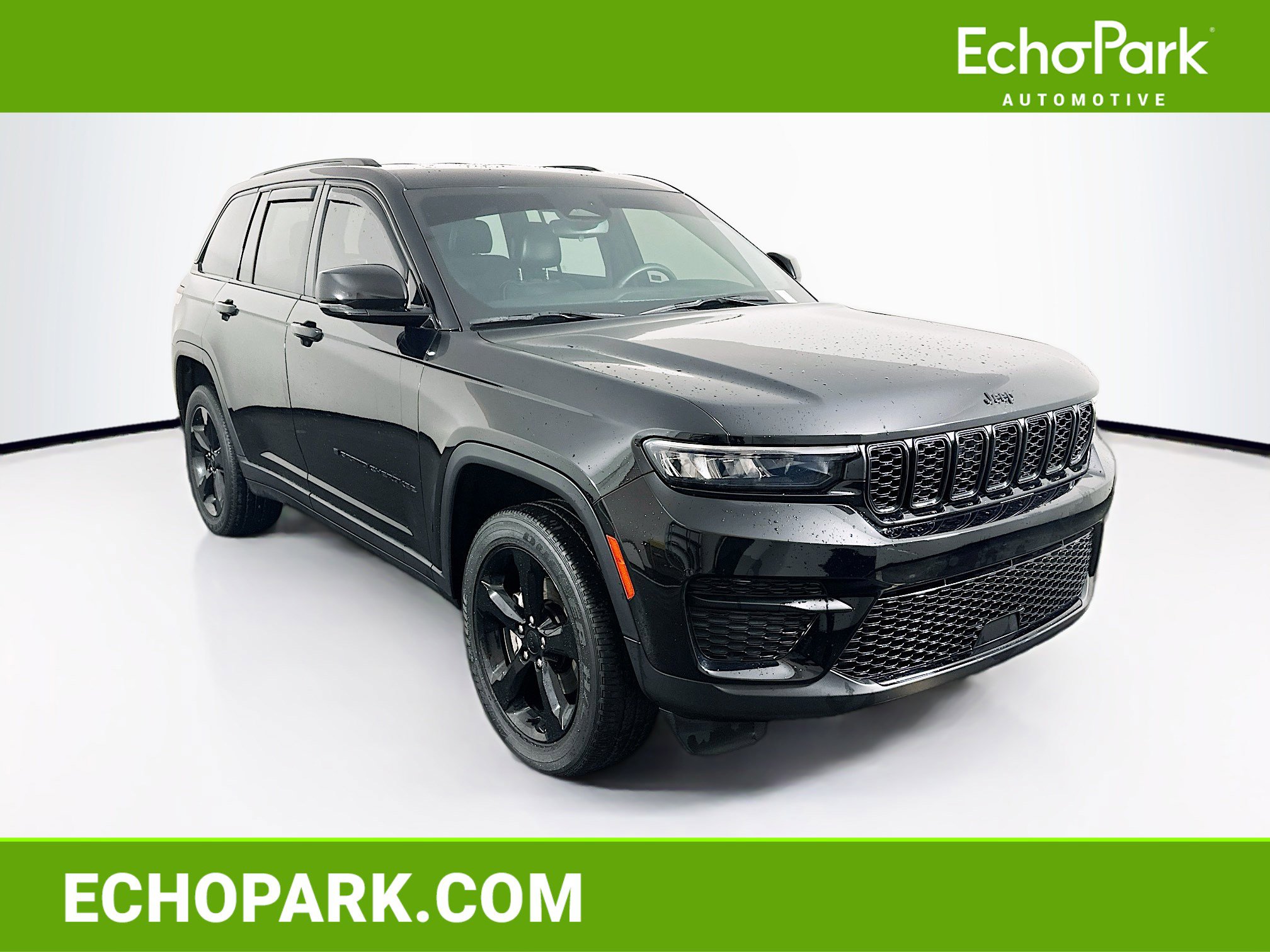 Used 2023 Jeep Grand Cherokee Altitude AWD/4WD image 1