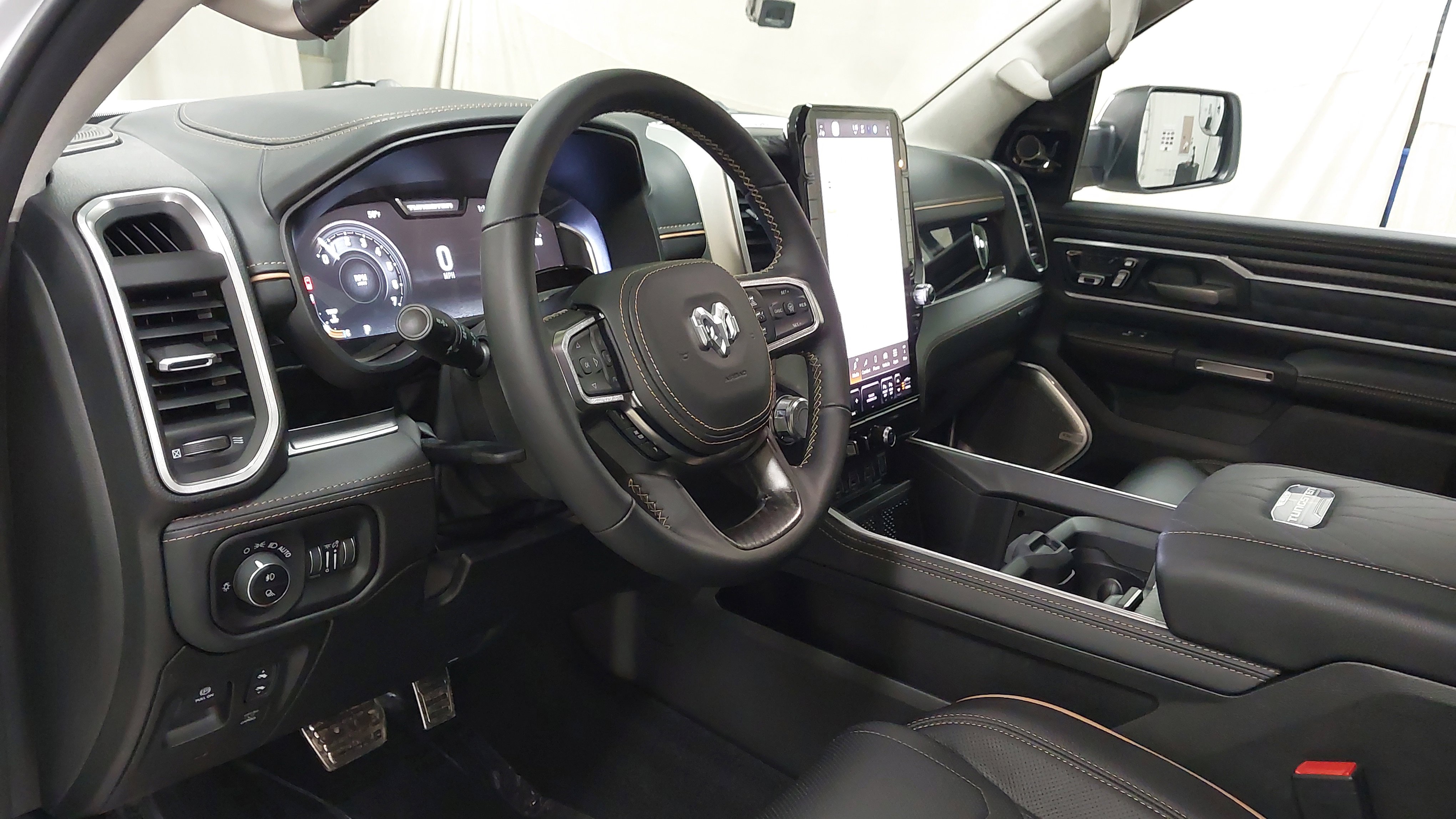 Used 2026 RAM 1500 Tungsten w/ Trailer Tow Group image 17