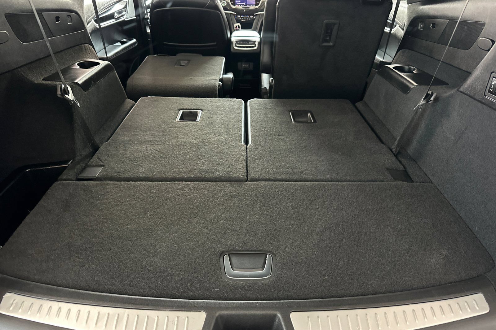 Used 2024 Cadillac XT6 Premium Luxury w/ Technology Package FWD image 18