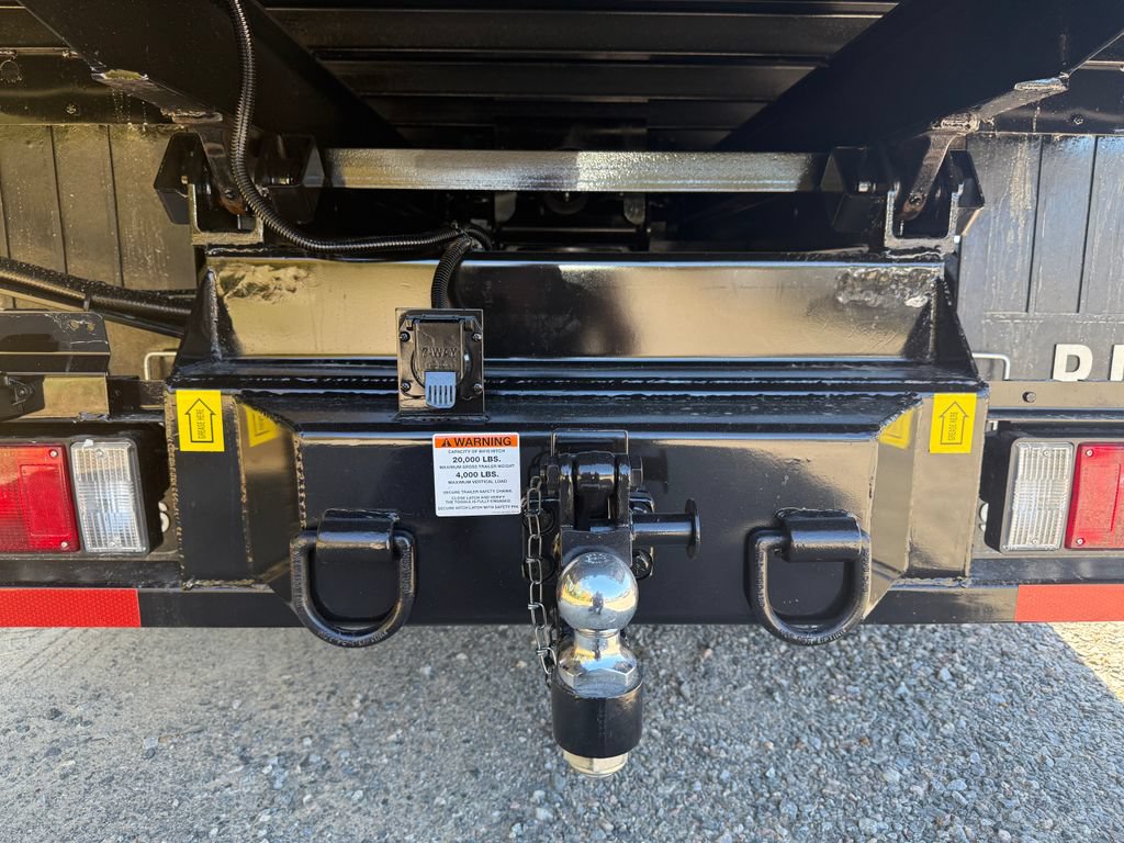 New 2026 Isuzu NPR RWD image 8