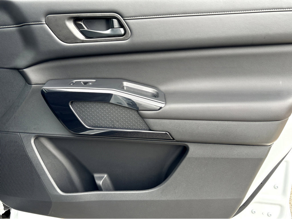 New 2026 Nissan Pathfinder SV AWD/4WD image 10