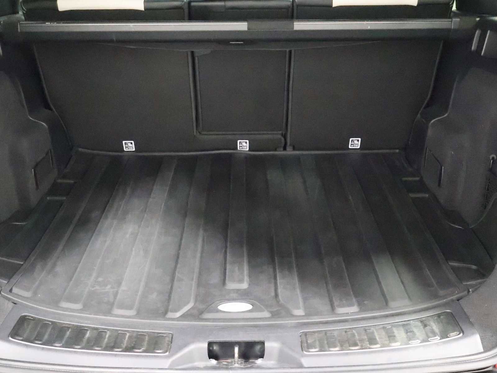 Used 2022 Land Rover Discovery Sport S R-Dynamic AWD/4WD image 39