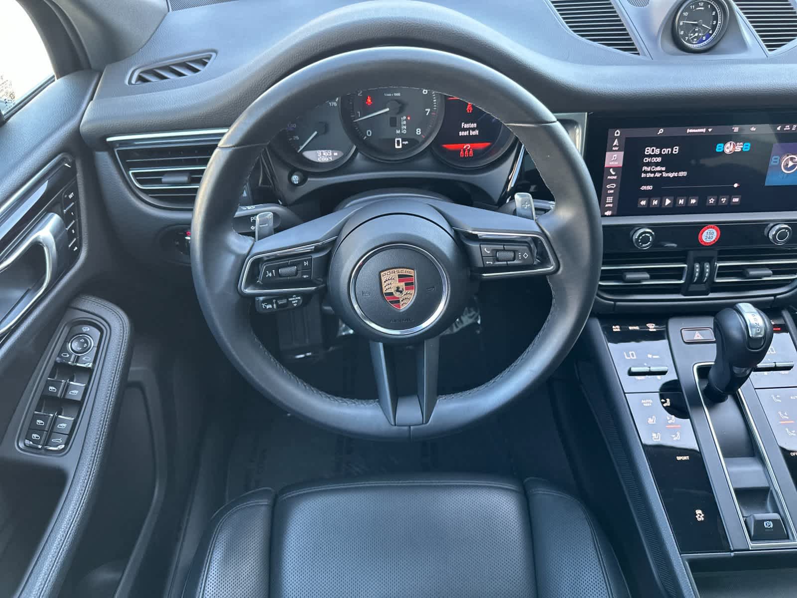 Certified 2025 Porsche Macan AWD/4WD image 15