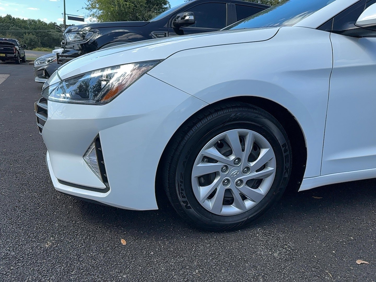 Used 2019 Hyundai Elantra SE w/ Cargo Package FWD image 5