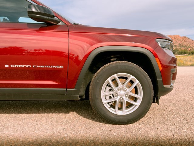 New 2025 Jeep Grand Cherokee L Laredo w/ Luxury Tech Group I image 10