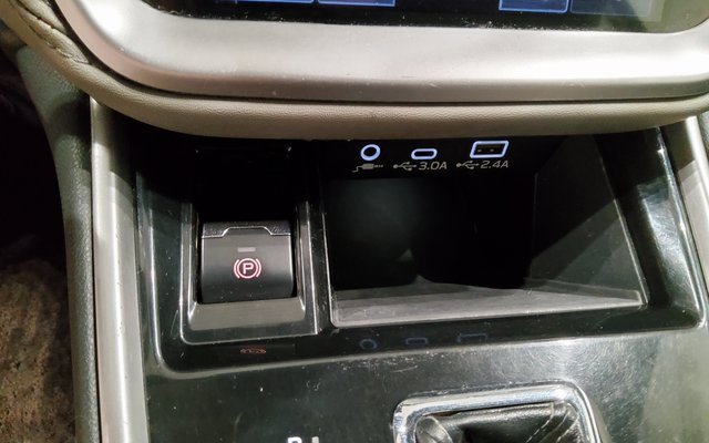 Used 2024 Subaru Outback Premium image 27