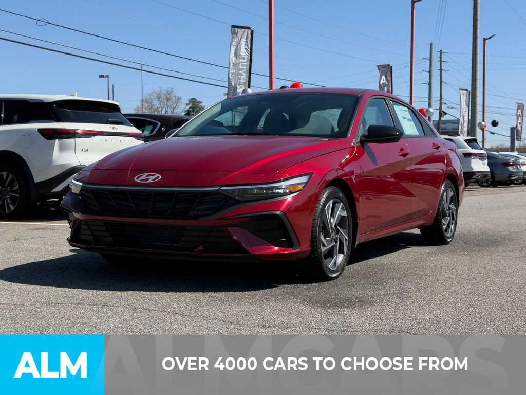 Certified 2025 Hyundai Elantra Sport image 2