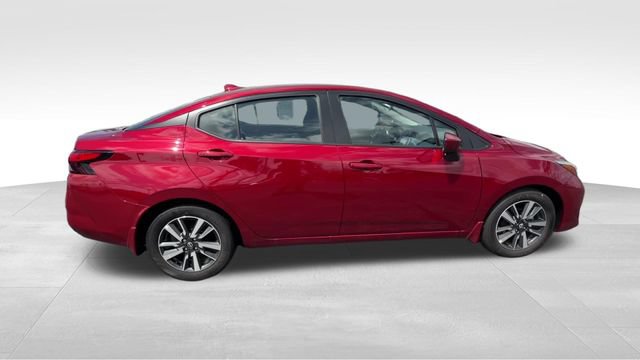 Used 2025 Nissan Versa SV FWD image 8