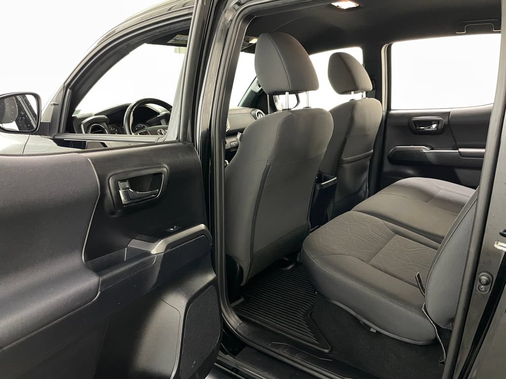 Used 2019 Toyota Tacoma TRD Off-Road AWD/4WD image 41