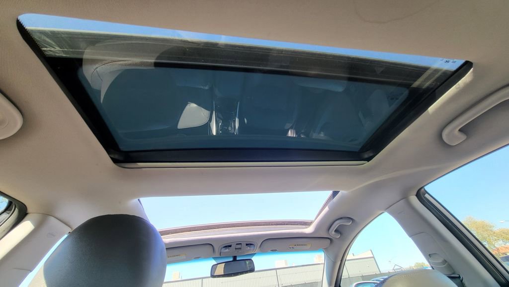 Used 2015 Hyundai Sonata Limited w/ Option Group 02 image 37