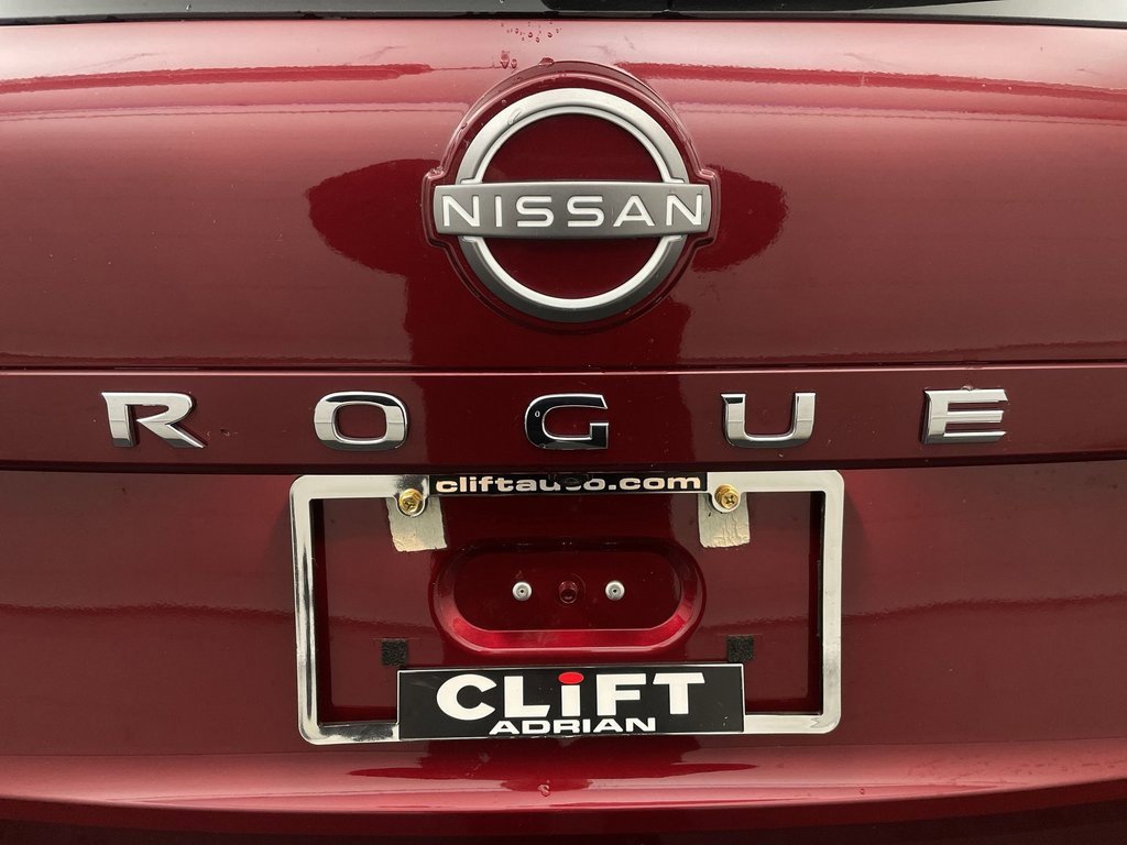 Used 2022 Nissan Rogue S image 23