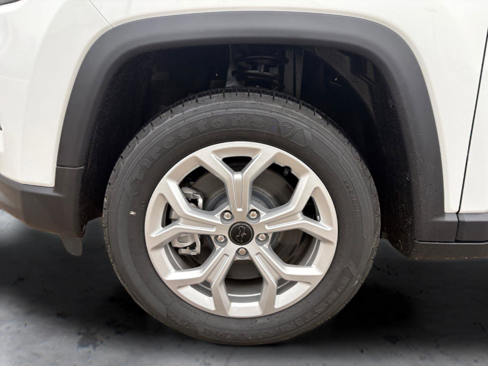 New 2026 Jeep Compass Latitude image 14