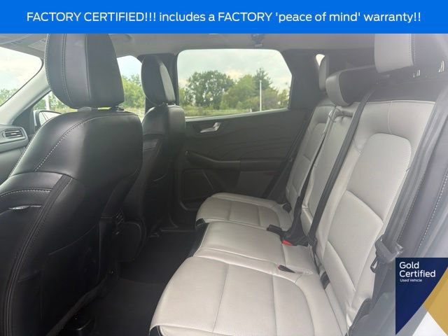 Used 2025 Ford Escape Platinum AWD/4WD image 17