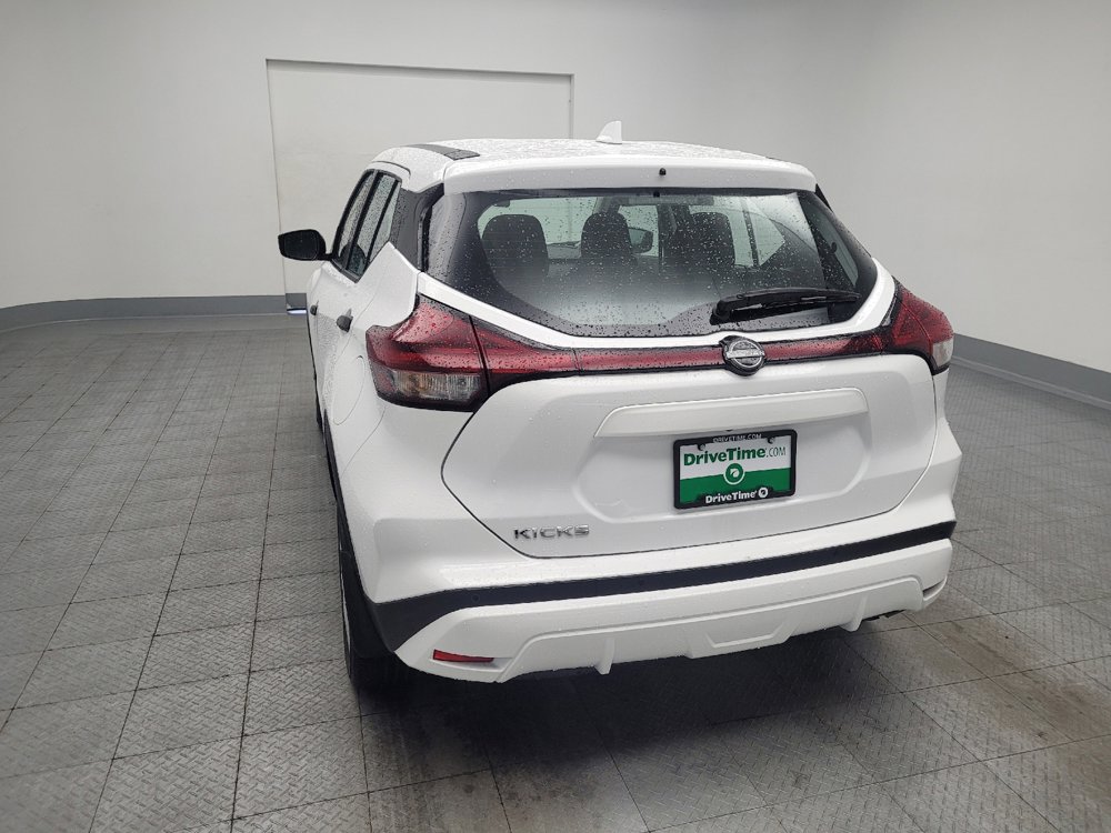 Used 2023 Nissan Kicks S FWD image 6