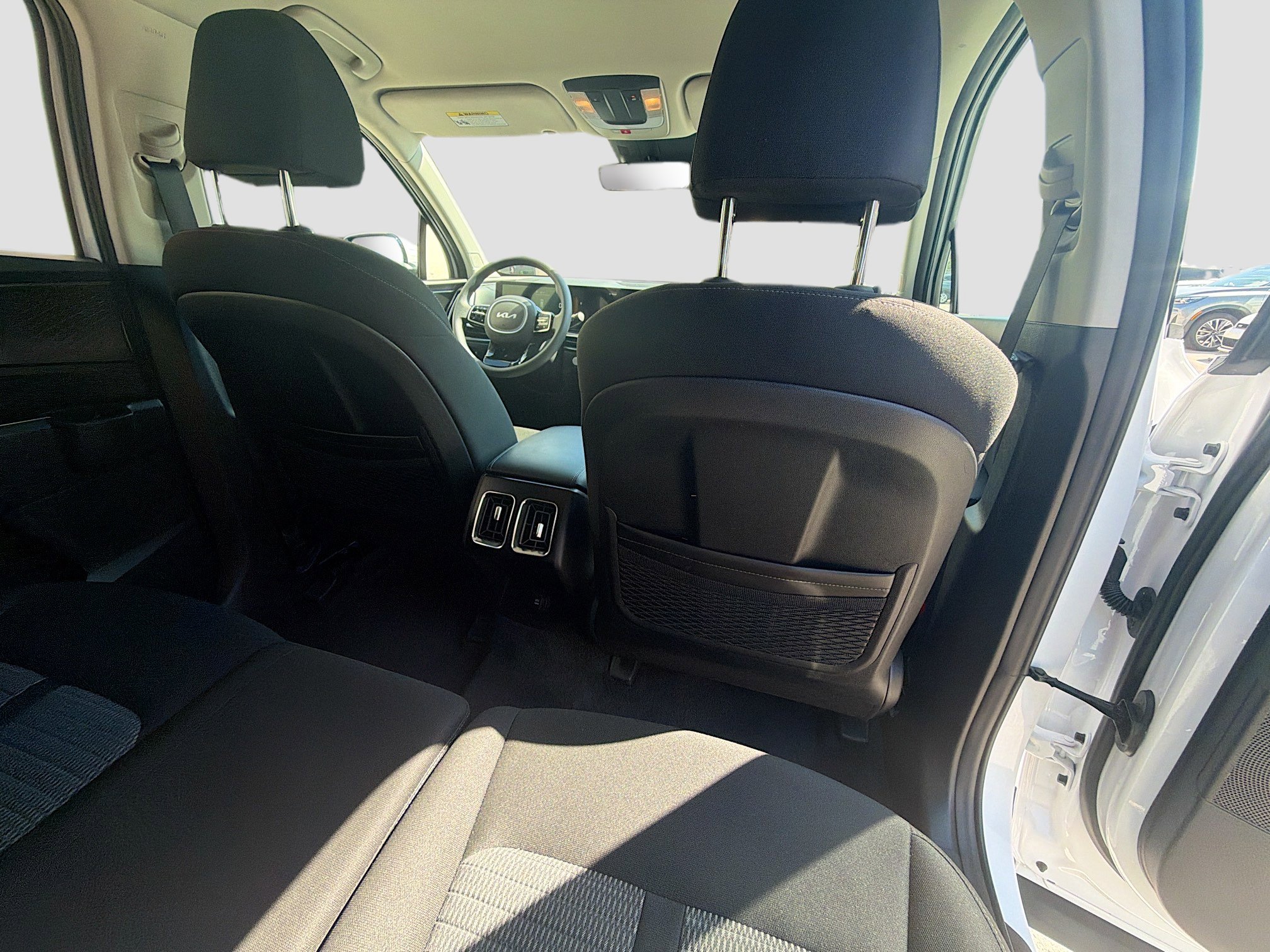 Used 2025 Kia Sorento LX FWD image 27
