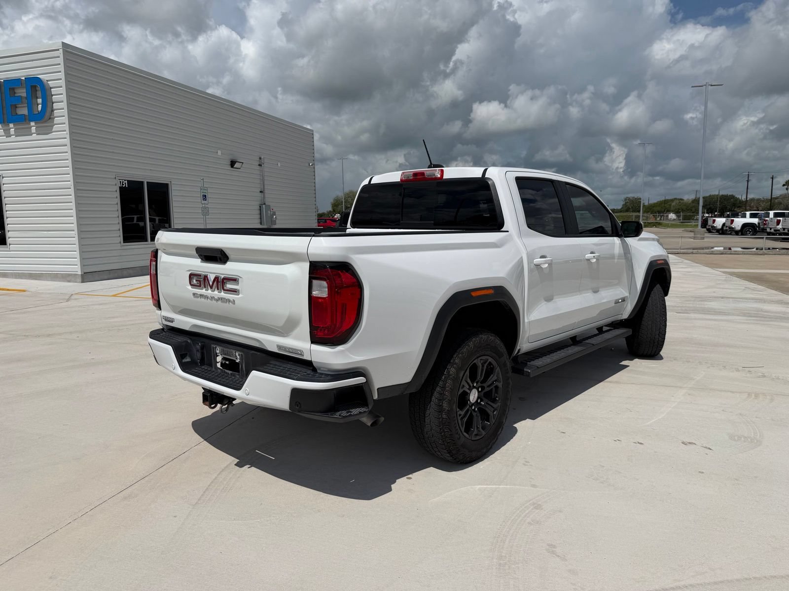 Used 2023 GMC Canyon Elevation w/ Elevation Premium Package RWD image 8