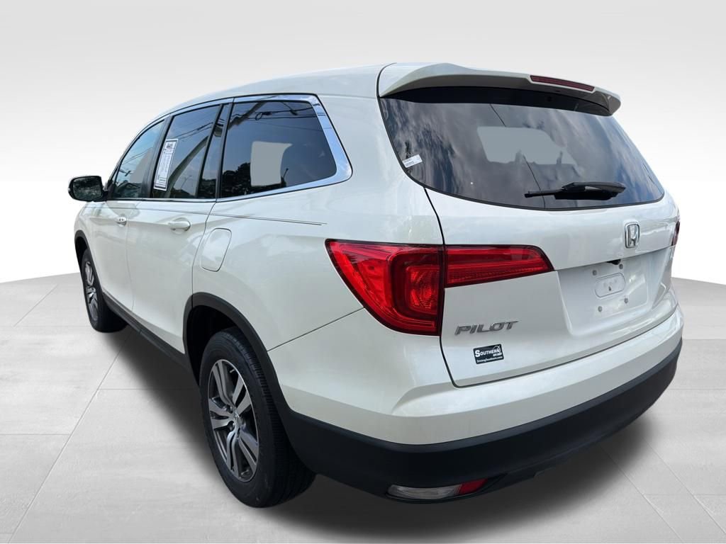 Used 2018 Honda Pilot EX image 3