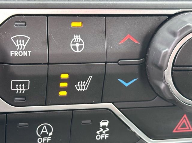 Used 2021 Jeep Wrangler Unlimited Sahara image 25