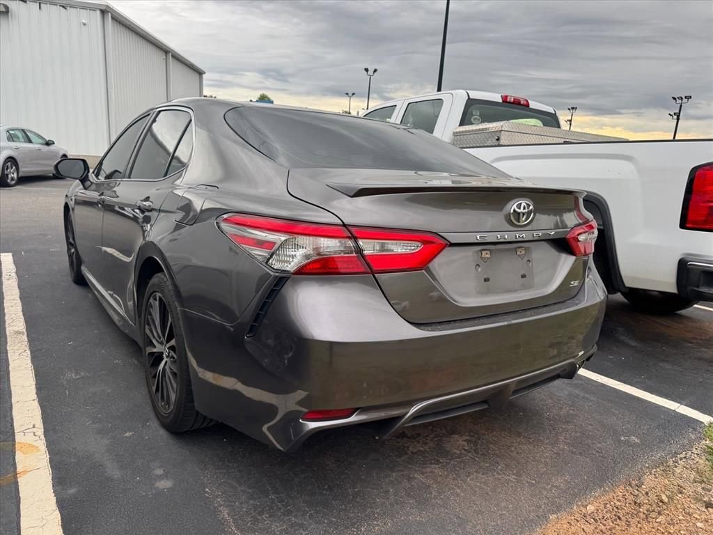 Used 2018 Toyota Camry SE FWD image 7