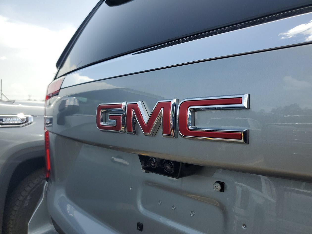 New 2026 GMC Yukon XL Elevation w/ Elevation Premium Package AWD/4WD image 7