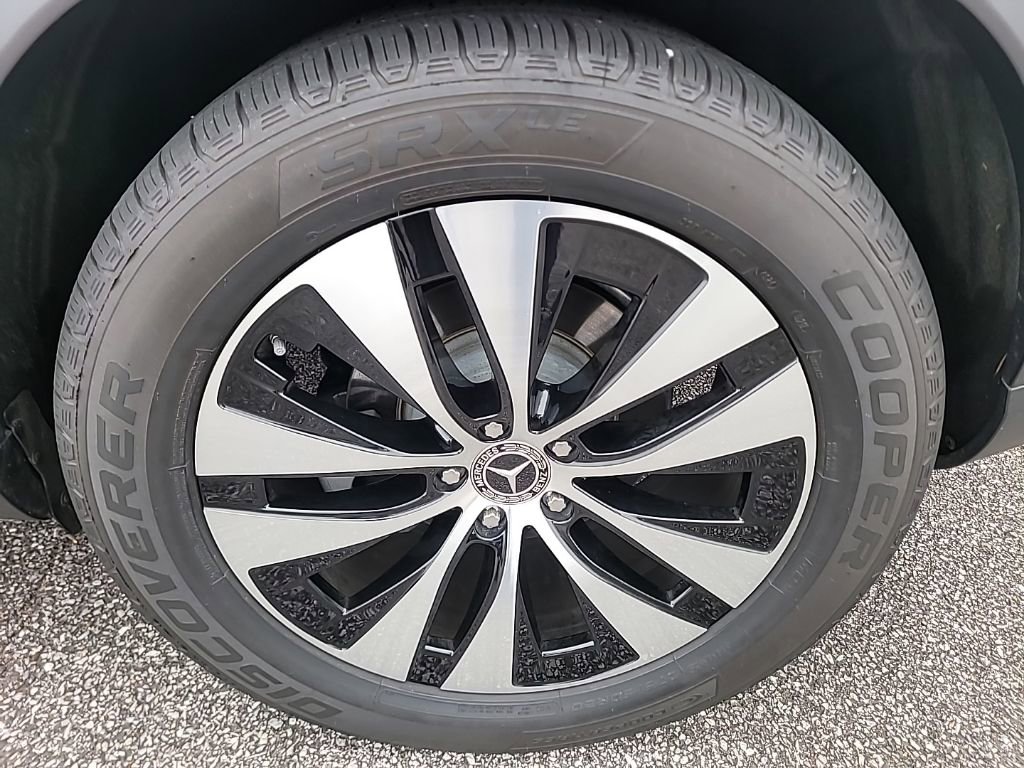 Used 2025 Mercedes-Benz GLE 350 4MATIC image 7