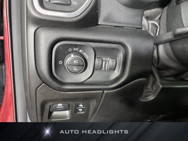 Used 2019 RAM 1500 Laramie AWD/4WD image 28